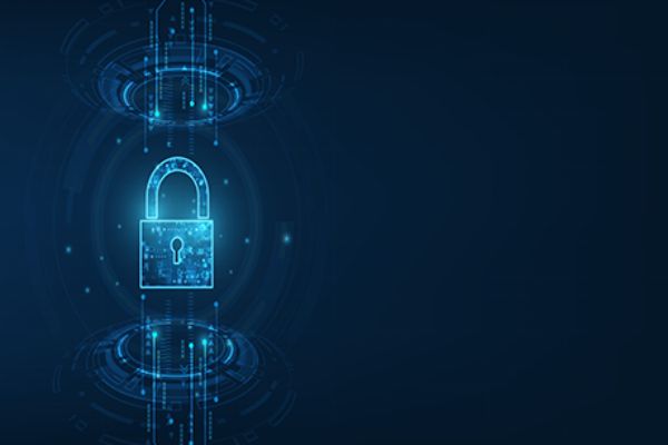 Vorhangschloss als Symbol für Cybersecurity und Datenschutz